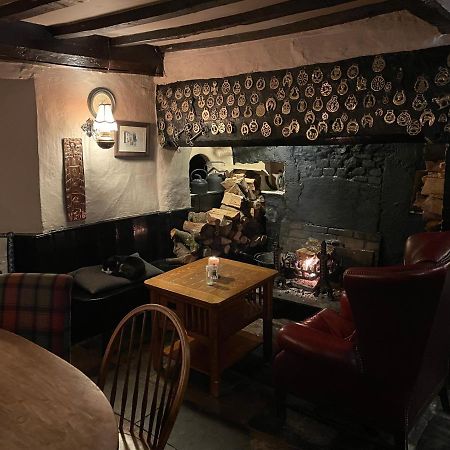 The Tuckers Arms Bed & Breakfast Axminster Exterior photo